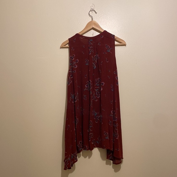 Free People Burgundy Floral Tunic Top with pocket. Size Xs - Picture 4 of 7
